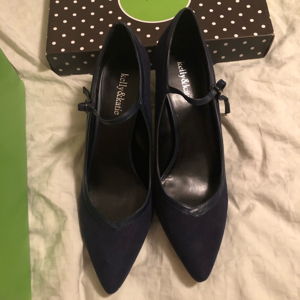 Brand New! Kelly & Katie Navy Strappy Heel 11M